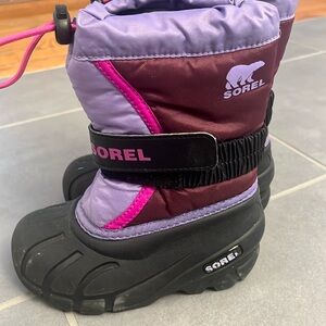 Sorel kids snow boots Sz 8